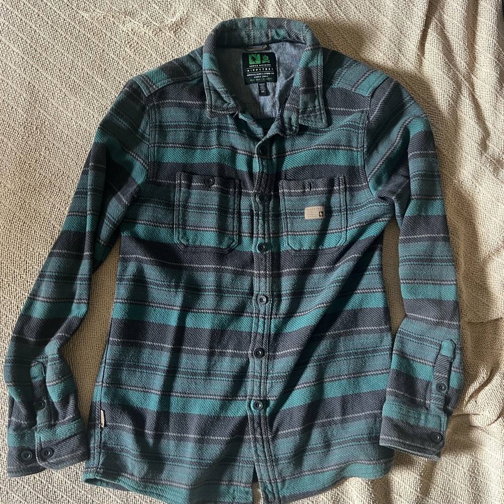 Hippy Tree M knitted over shirt